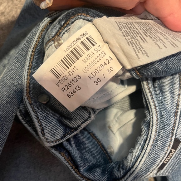 Mavi. 30”W 28”L Maria Split Jeans - Picture 11 of 11